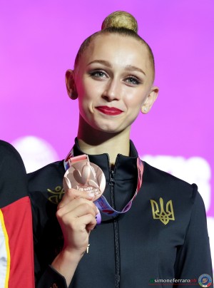 podium clubs ph simone ferraro sfa06617